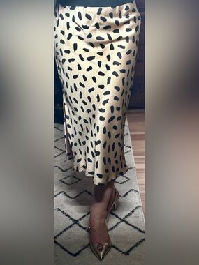 ILLA ILLA Beige/Gold  Satin Midi Skirt with Black Spot Print